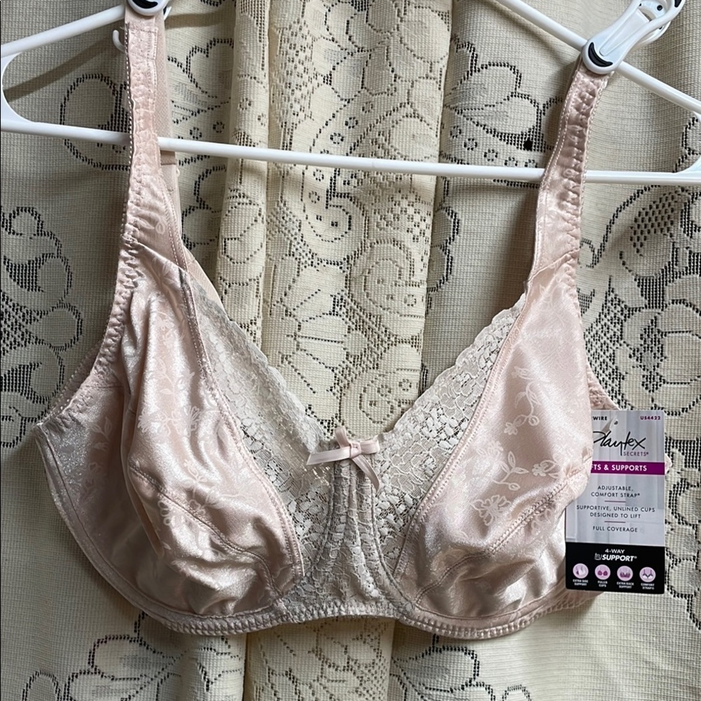 Playtex Pink Lace Comfort Underwire Bra NewWith Tag